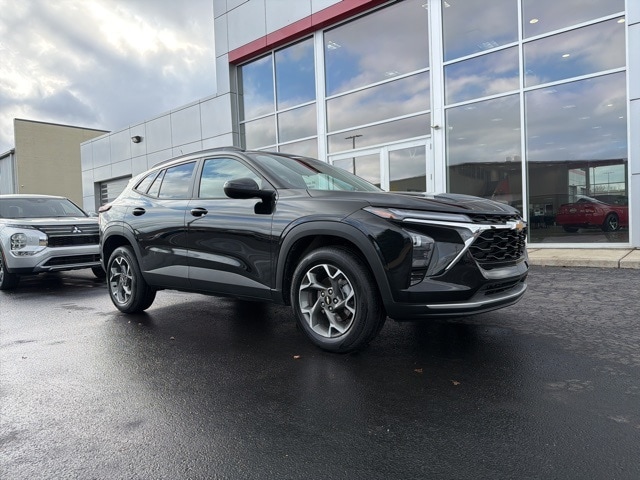 2025 Chevrolet Trax LT's photo