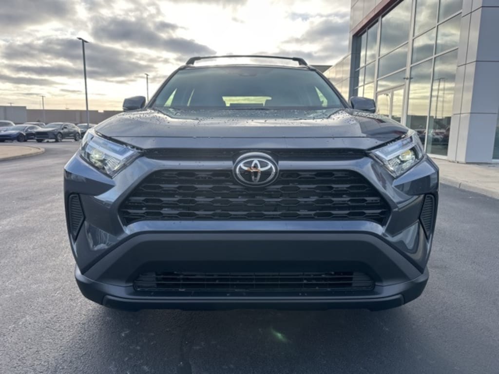 New 2025 Toyota RAV4 XLE XLE AWD SUV