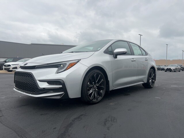 2023 Toyota Corolla SE photo 3