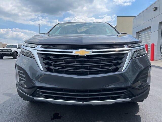 2023 Chevrolet Equinox LT photo 2