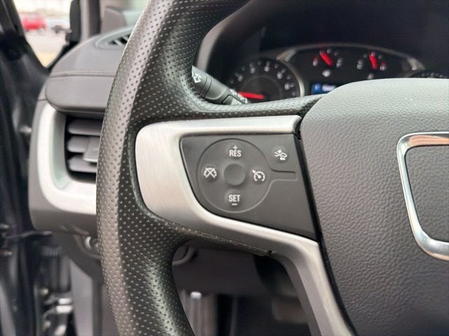 2023 GMC Terrain SLE - Photo 20