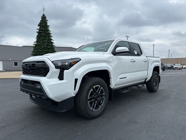 2026 Toyota Tacoma TRD Sport 4x4 Double Cab photo 3