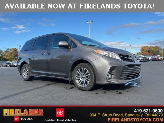 2020 Toyota Sienna XLE