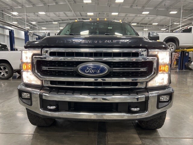 2020 Ford F-250 Lariat photo 2