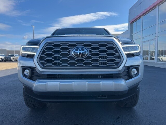 2023 Toyota Tacoma TRD Sport Double Cab photo 2