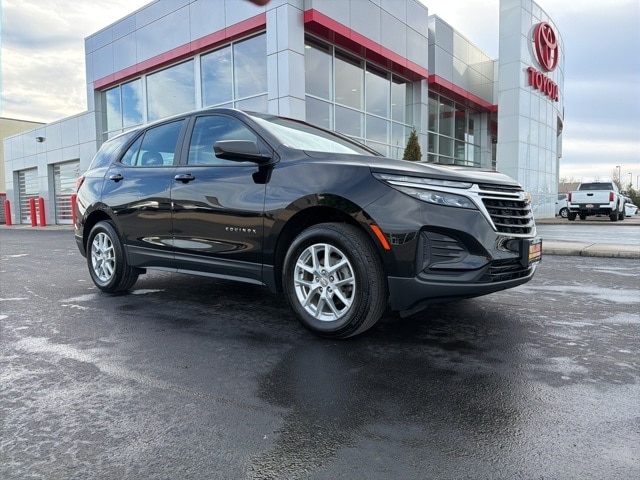 2023 Chevrolet Equinox LS's photo