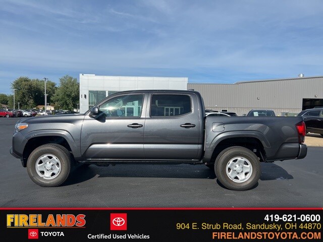 2022 Toyota Tacoma SR V6 Double Cab photo 4