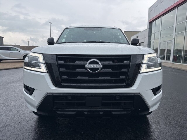 2024 Nissan Armada SL photo 2