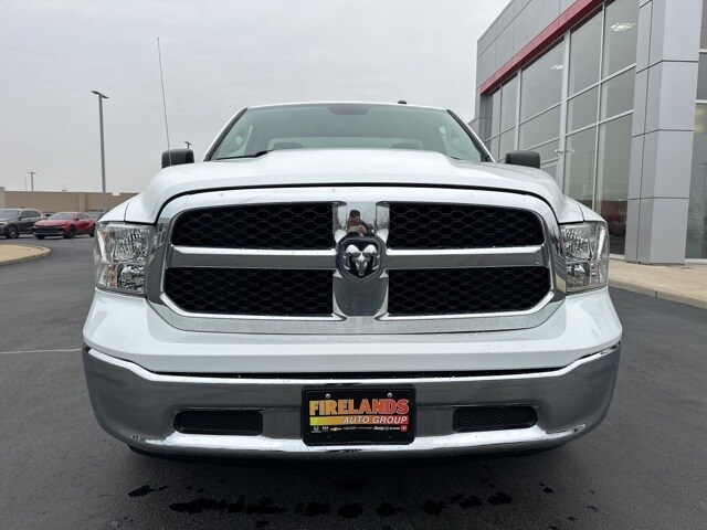 2021 Ram 1500 Classic Tradesman photo 2