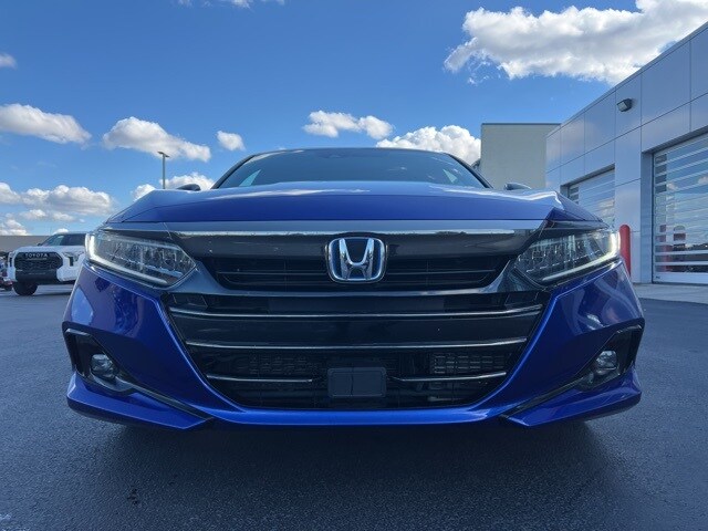 2022 Honda Accord Hybrid Sport photo 2