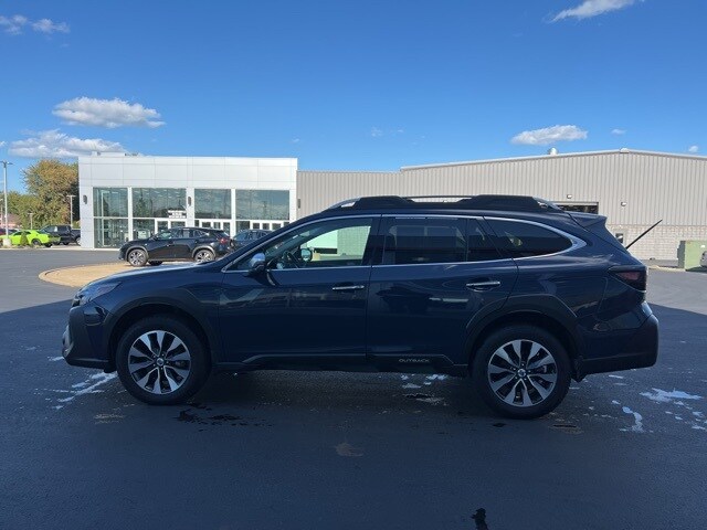 2024 Subaru Outback Touring XT photo 2