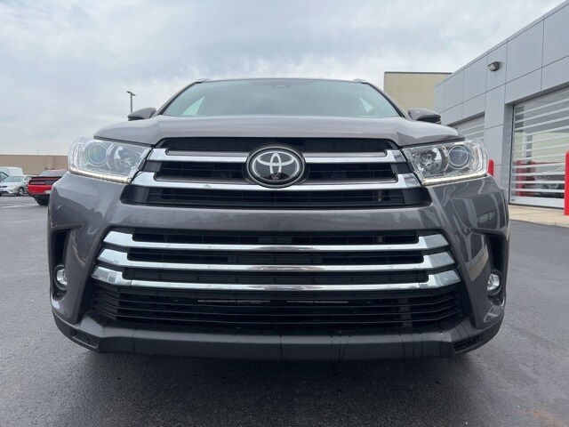 2019 Toyota Highlander Limited photo 2