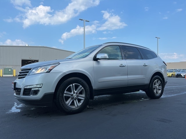 Used 2016 Chevrolet Traverse 2LT with VIN 1GNKRHKD1GJ112296 for sale in Sandusky, OH