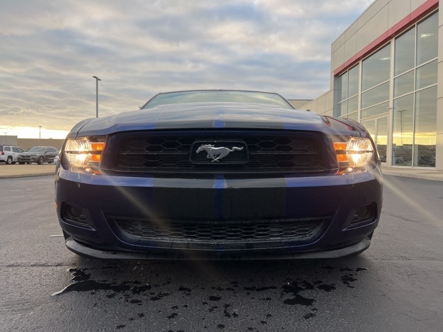 Used 2012 Ford Mustang V6 Premium with VIN 1ZVBP8AM4C5221352 for sale in Sandusky, OH