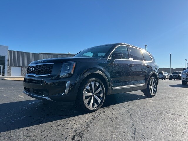 2022 Kia Telluride S photo 3