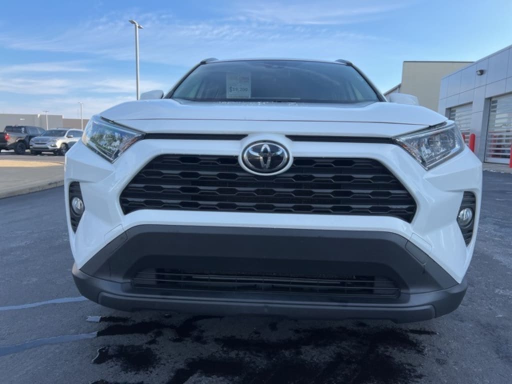 Used 2019 Toyota RAV4 XLE SUV
