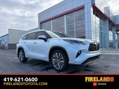 2024 Toyota Highlander Hybrid Platinum SUV