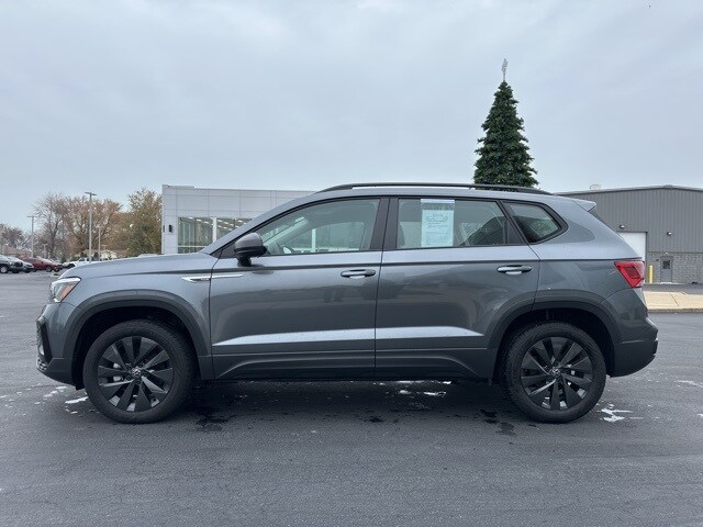 2024 Volkswagen Taos S photo 4