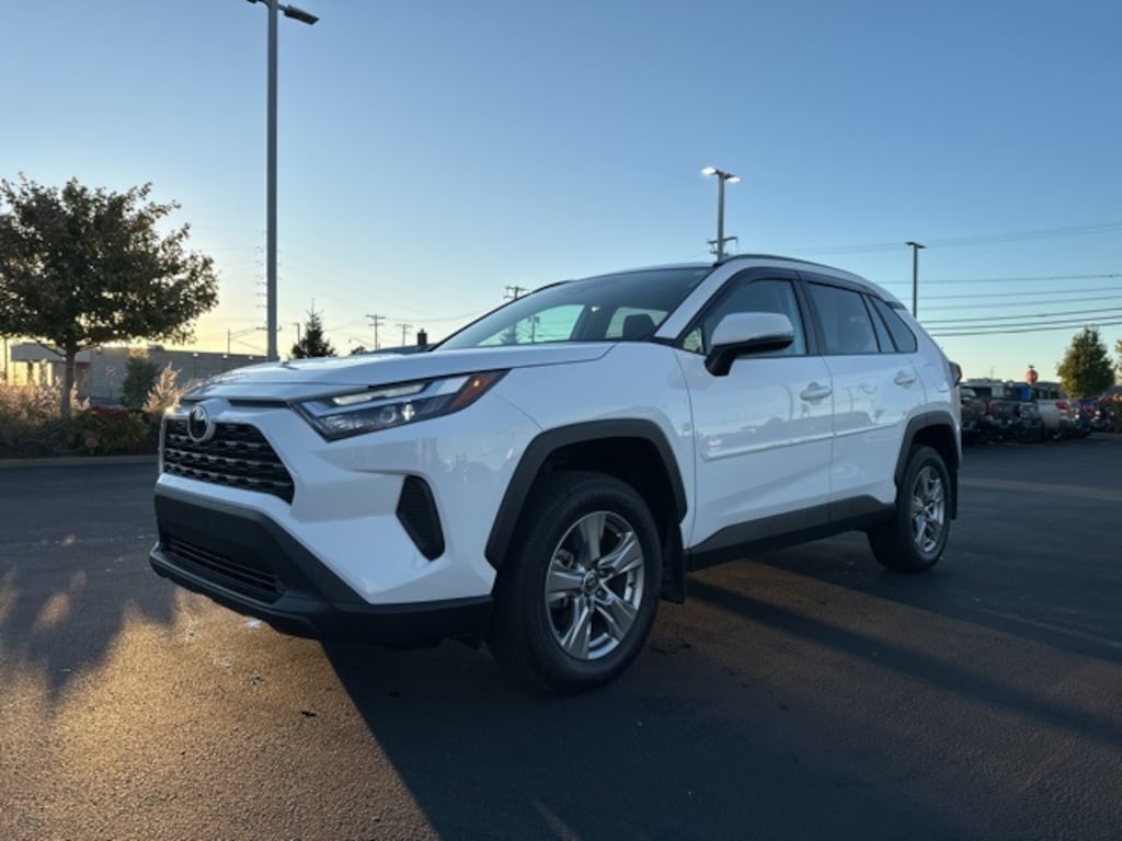 Used 2022 Toyota RAV4 XLE SUV