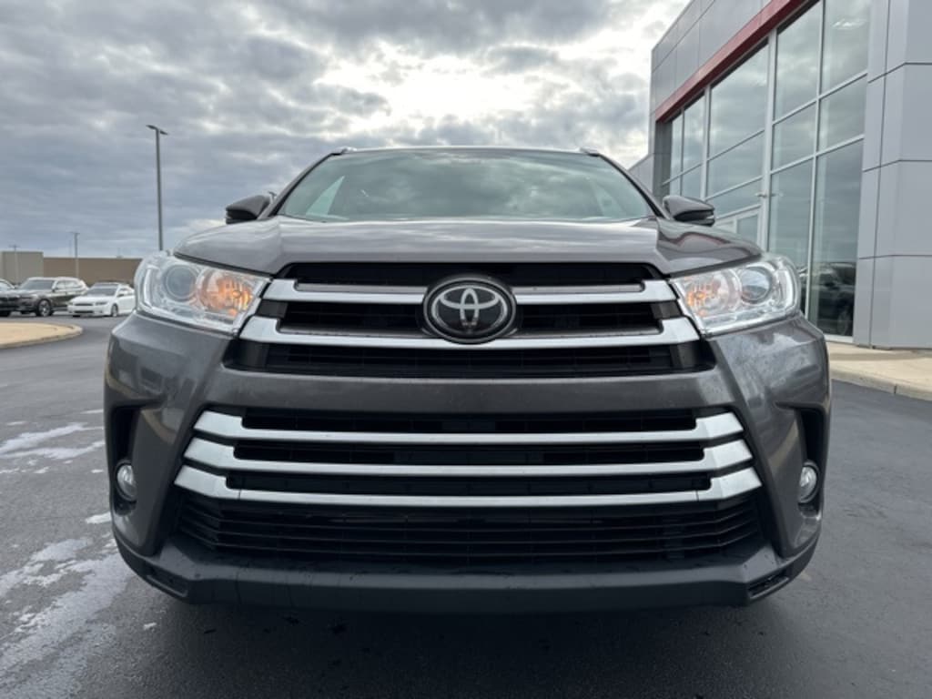 Used 2017 Toyota Highlander XLE SUV