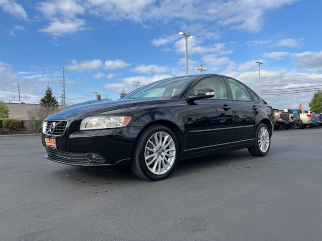 Used 2011 Volvo S40 T5 Sedan