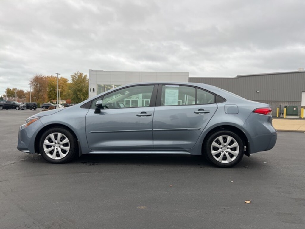 Used 2023 Toyota Corolla LE Sedan