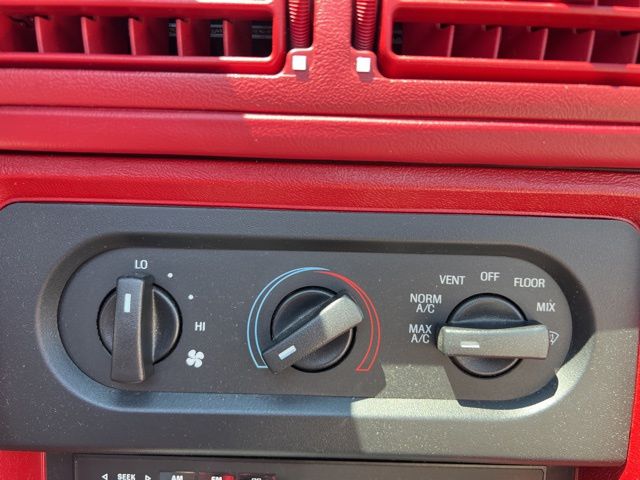 1991 Ford Mustang - Photo 30