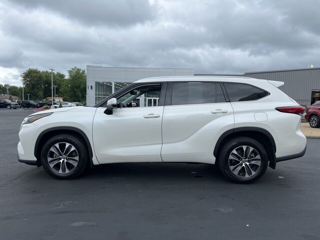 2020 Toyota Highlander XLE photo 4