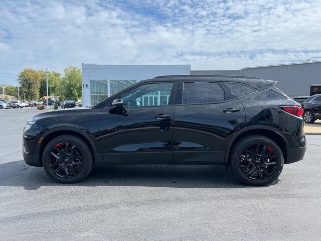 2022 Chevrolet Blazer 3LT photo 2