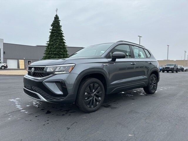 2024 Volkswagen Taos S photo 3