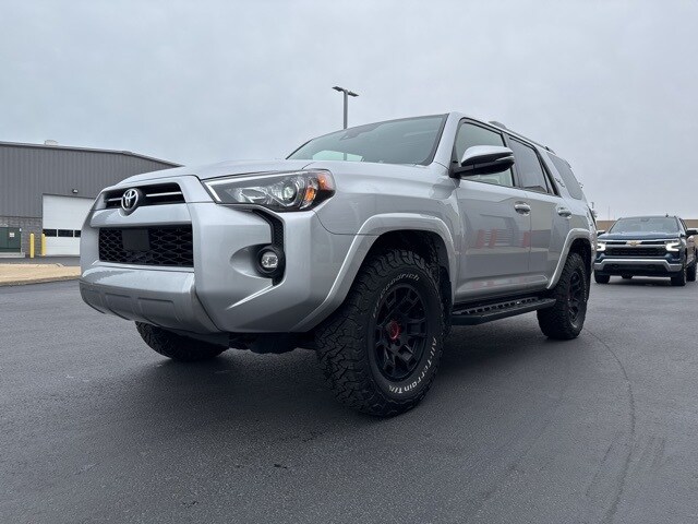 2022 Toyota 4Runner TRD Off-Road Premium photo 3