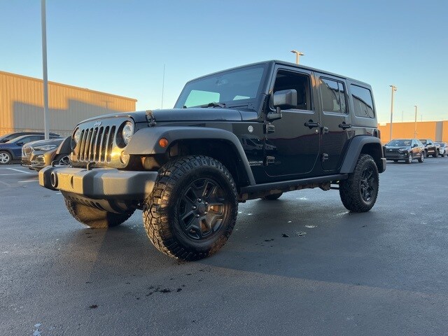 2017 Jeep Wrangler Unlimited Rubicon photo 3