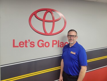 Staff member Tom Ott from ID_38b451444f13