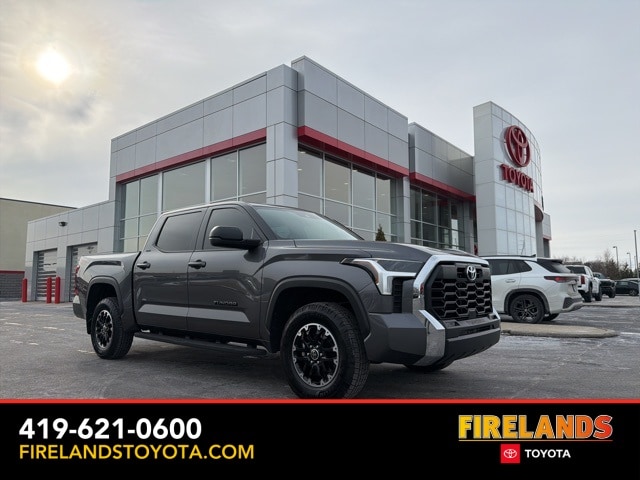 2024 Toyota Tundra SR5's photo