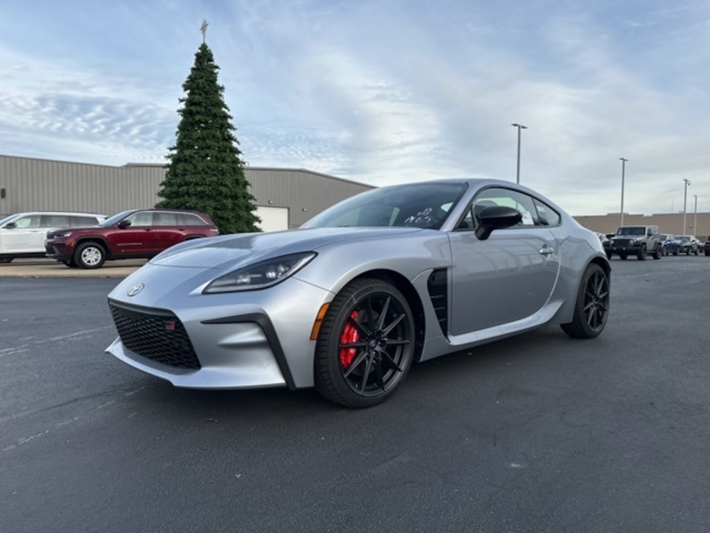 New 2025 Toyota GR86 AT 2+2 COUPE 6 SPD A/T