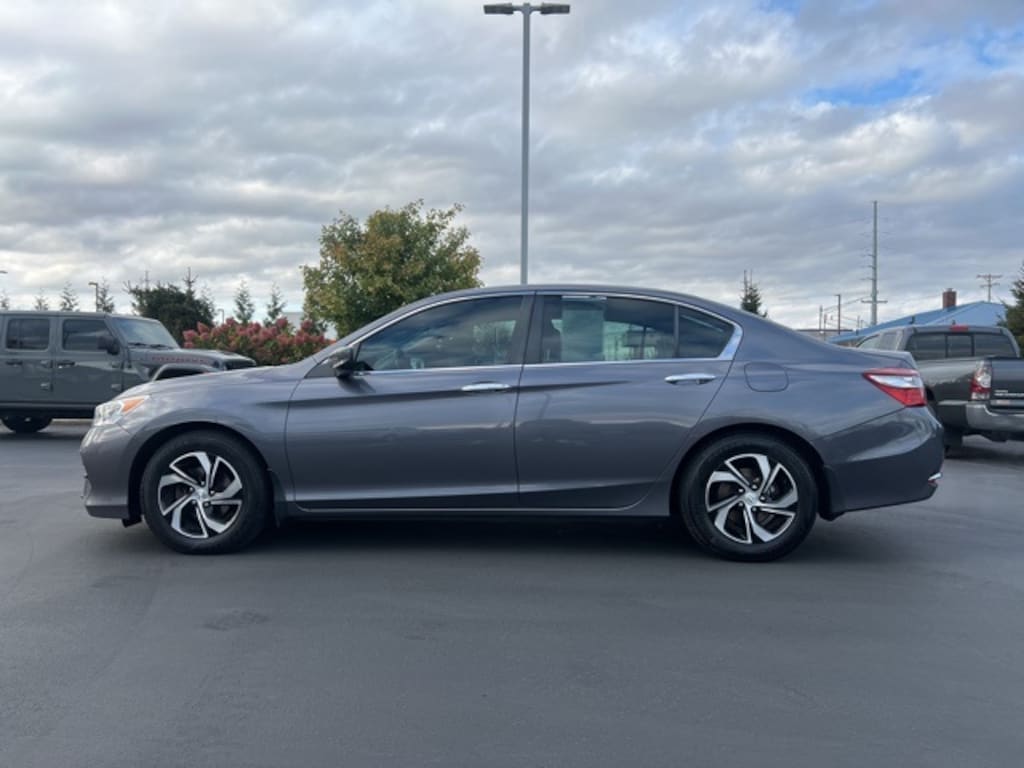 Used 2017 Honda Accord LX Sedan