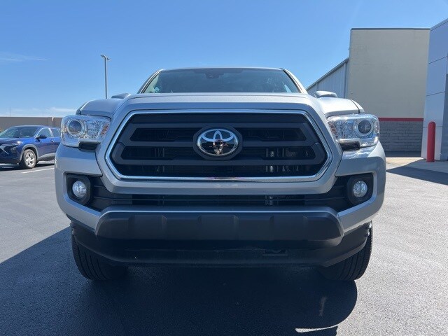 2023 Toyota Tacoma SR5 photo 2