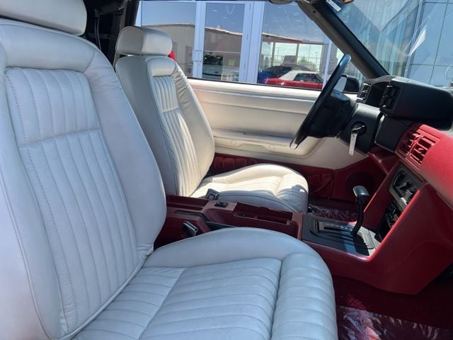 1991 Ford Mustang - Photo 32