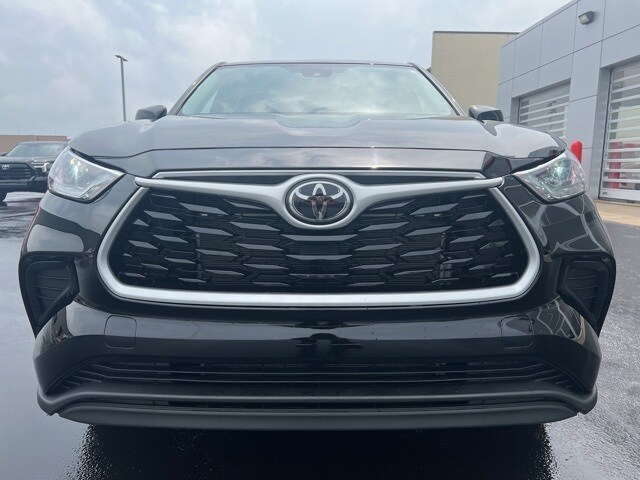 Certified 2023 Toyota Highlander L with VIN 5TDKDRAH9PS502499 for sale in Sandusky, OH