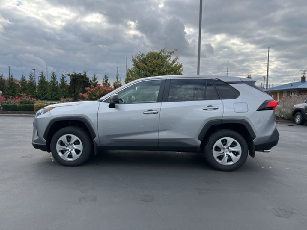 Used 2022 Toyota RAV4 LE SUV