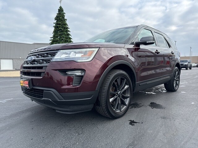 2018 Ford Explorer XLT photo 2