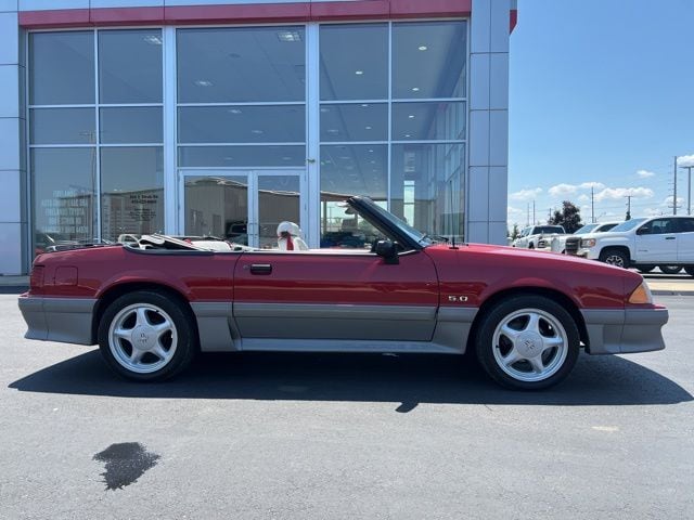 1991 Ford Mustang - Photo 8