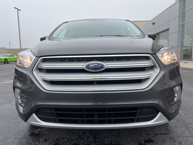 Used 2019 Ford Escape SE with VIN 1FMCU9GD7KUA03175 for sale in Sandusky, OH