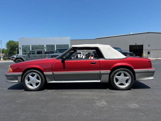 1991 Ford Mustang - Photo 11