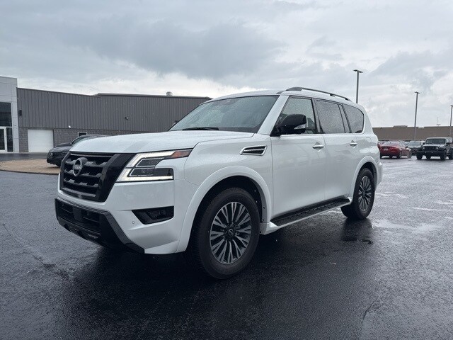 2024 Nissan Armada SL photo 3