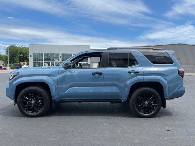 2025 Toyota 4Runner photo 4