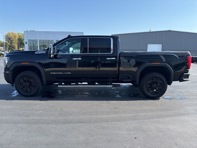 2024 Gmc Sierra 2500 HD Denali photo 2