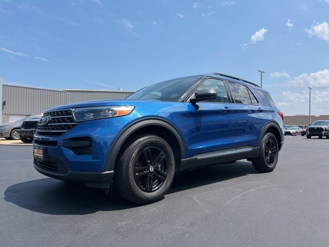 2022 Ford Explorer XLT photo 2