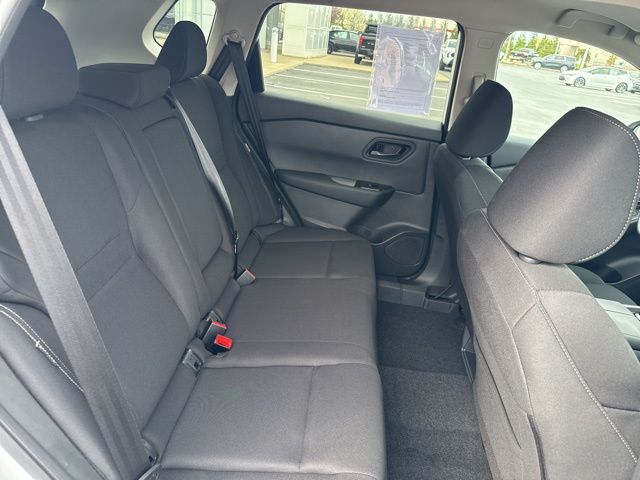 2025 Nissan Rogue S - Photo 25