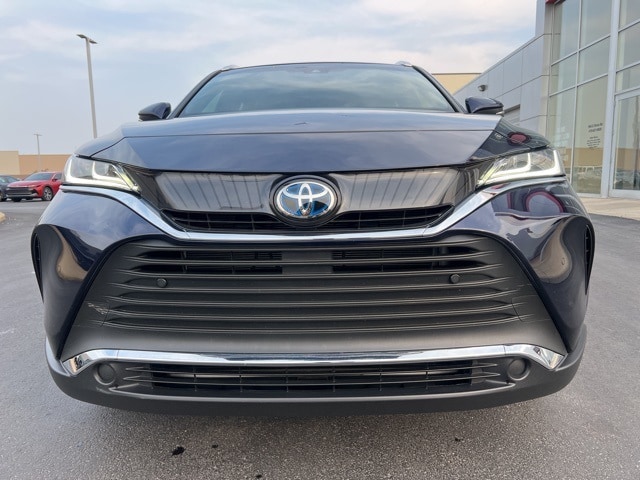 Used 2021 Toyota Venza XLE with VIN JTEAAAAH0MJ045270 for sale in Sandusky, OH